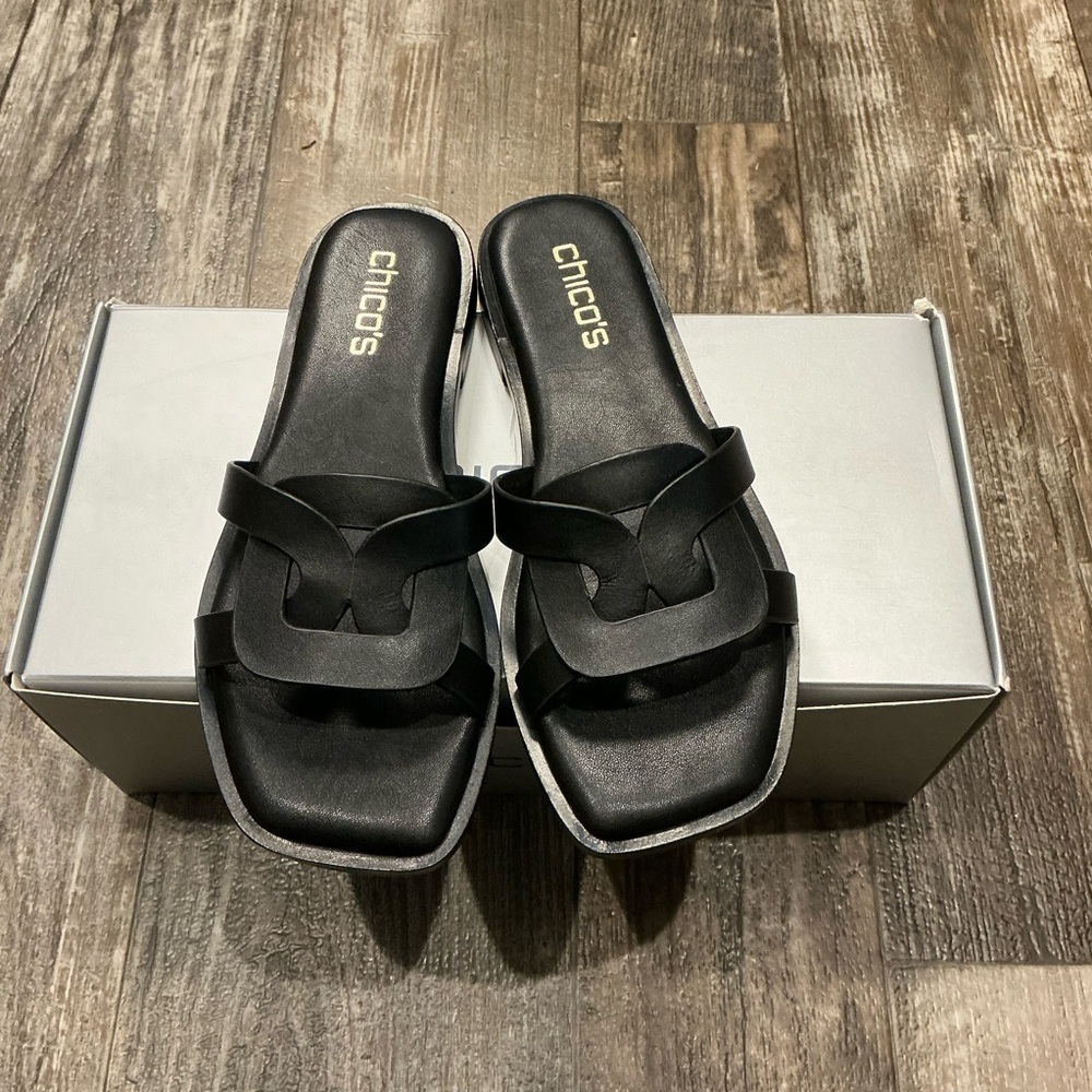 Chico's Black Interlocking Strap Slide Sandals Size 6 - Picture 16 of 16